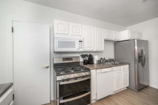 The Grand Elm Suites - - 1