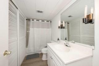 The Grand Elm Suite 2 - - 5
