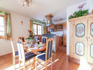 Holiday Home in Taxenbach with Hohe Tauern Views, cleaning included - Taxenbach - 1