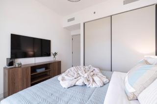 Luxury 1BR - Private Beach Access - Dubai - 3