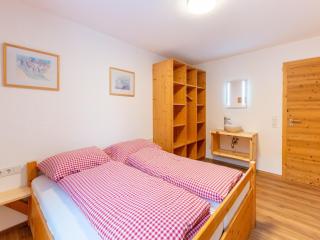 Bauenhaus with swimming pond and hot tub, cleaning included - Dorf - 1