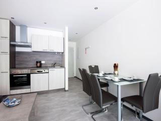 Chalet in Kaprun near Ski Slopes, cleaning included - Kaprun - 5