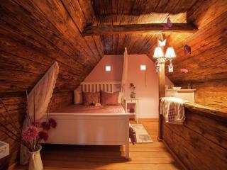 Apartment in Neuhaus near Petzen Ski Area, cleaning included - - 1