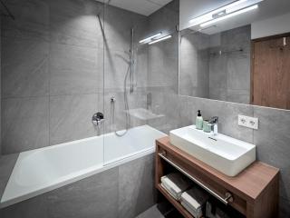Luxury apartment with sauna on the mountain, cleaning included - Sankt Ulrich am Pillersee - 3