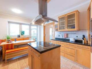 Apartment in Niedernsill near Ski Slopes, cleaning included - Niedernsill - 3