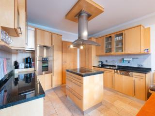 Apartment in Niedernsill near Ski Slopes, cleaning included - Niedernsill - 2