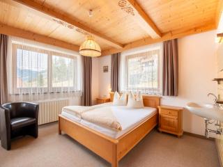 Chalet in Zillertal near Ski Bus Stop, cleaning included - Hainzenberg - 7
