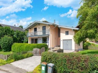 Holiday Home Attersee near Hiking Trails, cleaning included - - 1
