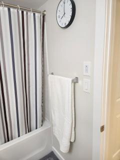 F&B Exquisite Guest room - Winnipeg - 9