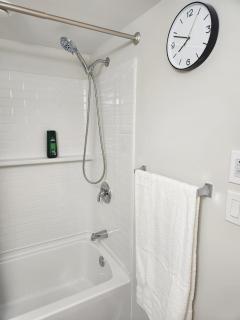 F&B Exquisite Guest room - Winnipeg - 8