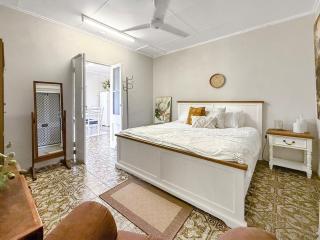 Mecca House - Kurrimine Beach - 2
