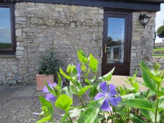 Vale of Glamorgan - Cottage - Sleeps 4 - Parking - Barry - 1