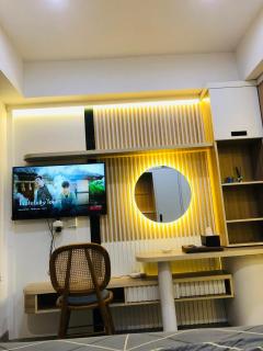 Room Transit Collins Boulevard - - 1