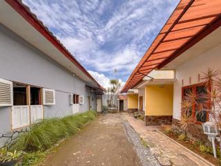 RedDoorz at Penginapan Garuda Batu - Punten - 8