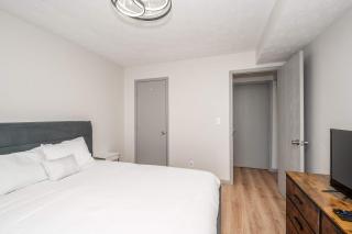 Arkstone Retreat 1 - Chic Downtown Escape - Williamstown - 3