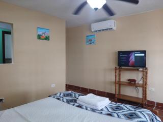 Bamboleo Inn - Ladyville - 6