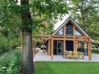 Holiday Home in Lochem with Garden, cleaning included - Lochem - 3