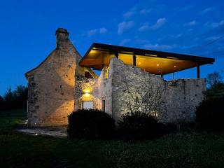 Restored Medieval Watchtower In The Périgord - 0