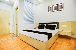 Super Collection O Phagwara Near LPU Law Gate - Phagwara - 9