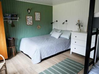 Summer House With Cozy Garden Near The Beach - Glesborg - 1