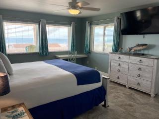 Beachgate Condo Suites and Hotel 231 condo - 2