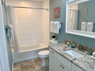 Beachgate Condo Suites and Hotel 231 condo - 1