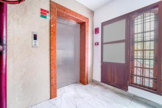 Super Townhouse City Center Ernakulam - Ernakulam - 2