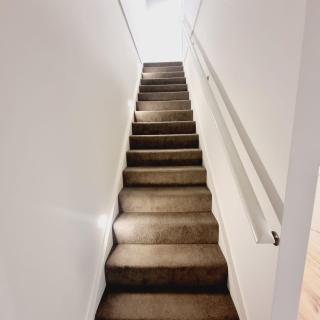 Cosy and comfortable family home across the lake - Newport - 1