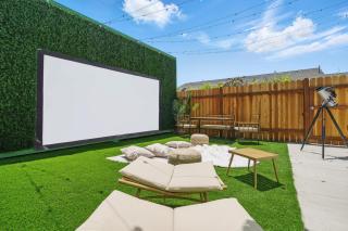 La Tierra House 15 Min to Beach Movie Lounge - 4