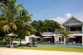 Sri Sharavi Beach Villas & Spa - with 43 metre saltwater infinity pool - Mirissa - 8