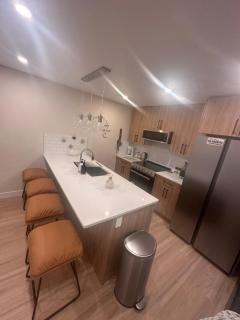 Victoria's Family Oceanside Retreat, brand new 2br - Colwood - 2
