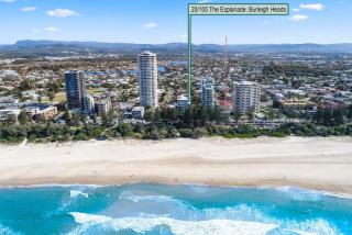 Ambassador Beachfront Apartments - Hosted by Burleigh Letting - Gold Coast - 6