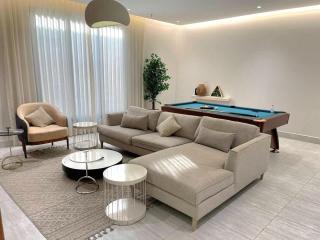 Silkhaus Luxe with Outdoor Jacuzzi & Private Theater - Riad - 8