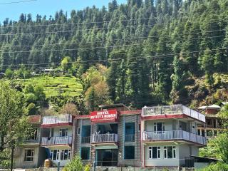 Hotel Bettey's Heaven - - 0