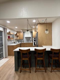 The Cozy Switchback Entire Home with Biking and Trails Steps Away Near Downtown includes Hot Tub - Bentonville - 7