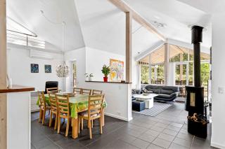 Cozy Newer Large Holiday Home In Snogebæk - Neksø - 7