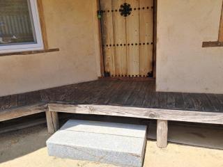 Yeongyang Daetigol Red Clay Room - 1