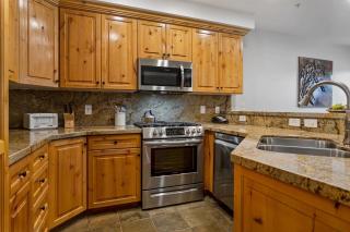 Trail's End Lodge at Deer Valley Resort - One Bedroom Residence with Spa #104 condo - Park City - 4