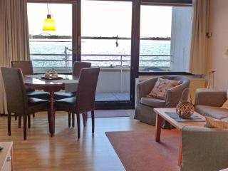 Appartement am Meer, Ostsee Insel Fehmarn, Ferienwohnung am Strand, Meerblick, Balkon, 2-4 Pers. - Burgtiefe auf Fehmarn - 0