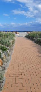 Appartement-am-Meer-Ostsee-Insel-Fehmarn-Ferienwohnung-am-Strand-Meerblick-Balkon-2-4-Pers - 3