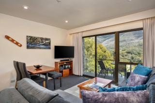 Lantern 05 - Balcony - Thredbo - 0