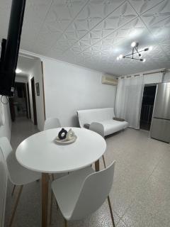 Acogedor apartamento 1ª linea playa con vistas al mar - Playa de Gandia - 4