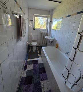 Ein bequemes Zimmer in einer ruhigen Umgebung Näher Zentrum mit gemeinsam genutzte Bad und Küchengeräte - Kleve - 5