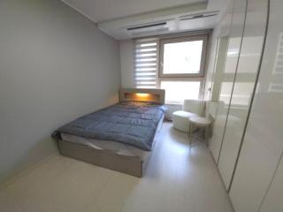 Gangnam j house 11 with city view 1min from subway station - Samgong - 0
