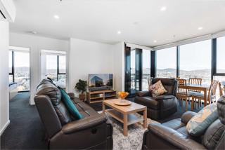Lovely Sunny 2-bedroom Apartment with Pool and Gym - Phillip - 8