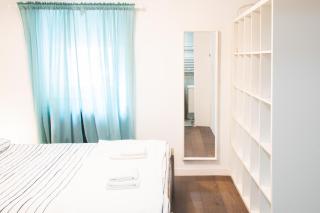 Fantabulous Downtown Abode w King Bed, 65" TV, Washer and Tumble Dryer - Zagreb - 1