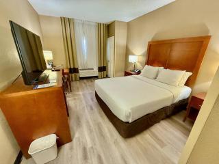 Comfort Inn Gurnee near Six Flags - 1