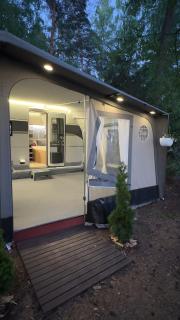 Caravana Juliana Hobby 545 z widokiem na Jezioro - 8