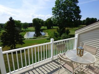 Beautiful Comfy 2 Bedroom Condo Stunning Golf Course Views 5166 - Traverse City - 8