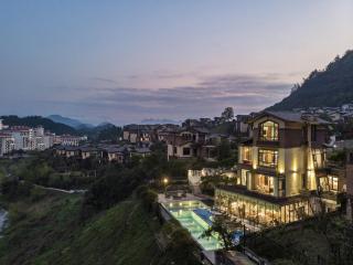 Zhangjiajie Lakescape Hotel-Free airport pick-up - Zhangjiajie - 0